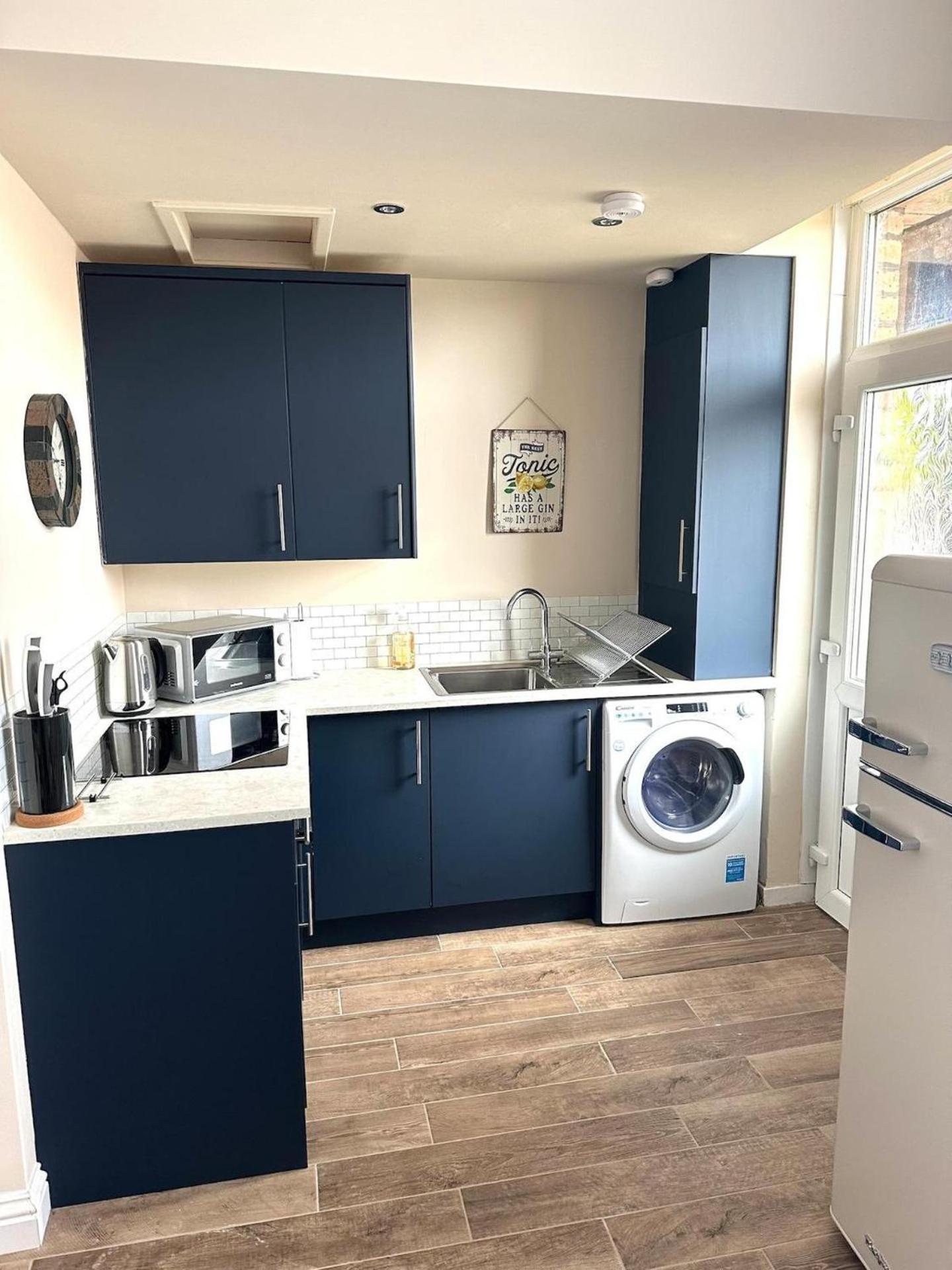 Prestwick Kingb Petsok Freep Wifi Tv Apartment Luaran gambar